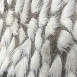 Like New 🩶Faux Fur Table Runner